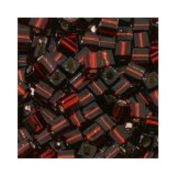 Miyuki square 4mm d.rood silverline 100st.