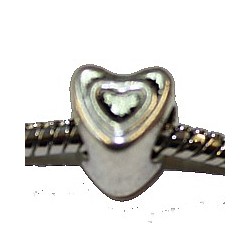 Metalen kraal 9mm gat 5mm hartvorm p.st.