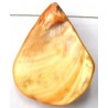 Schelphanger ca30mm druppelvorm oranjegeel 13st