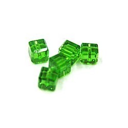 kubus kristal 4mm groen per 5