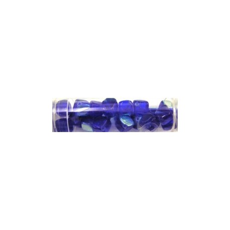 Gutermann blokje 8mm d.blauw AB ca 16st