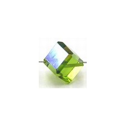 Kubus kristal diagonaal 10mm olijfgroen AB